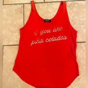 Women’s round hem tank